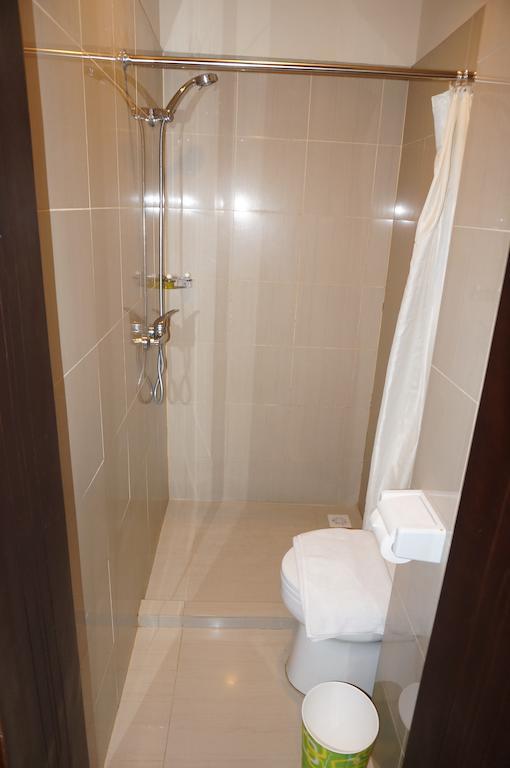 Ekon Hotel Yogyakarta Habitación foto