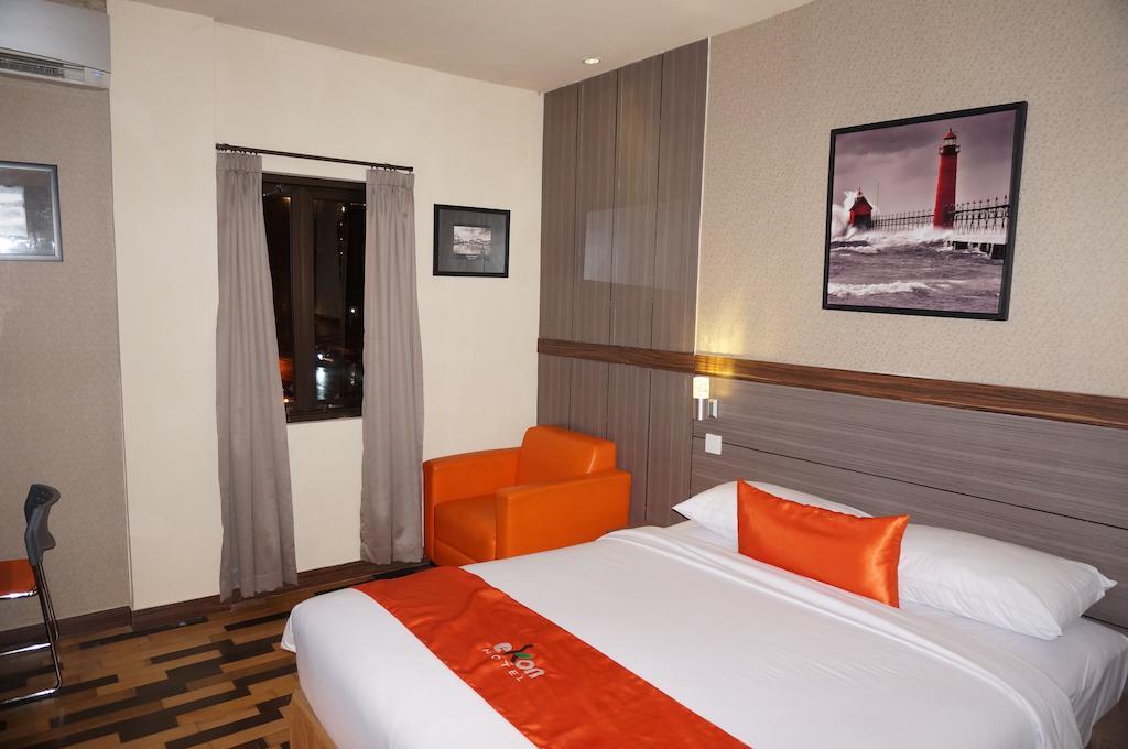 Ekon Hotel Yogyakarta Exterior foto